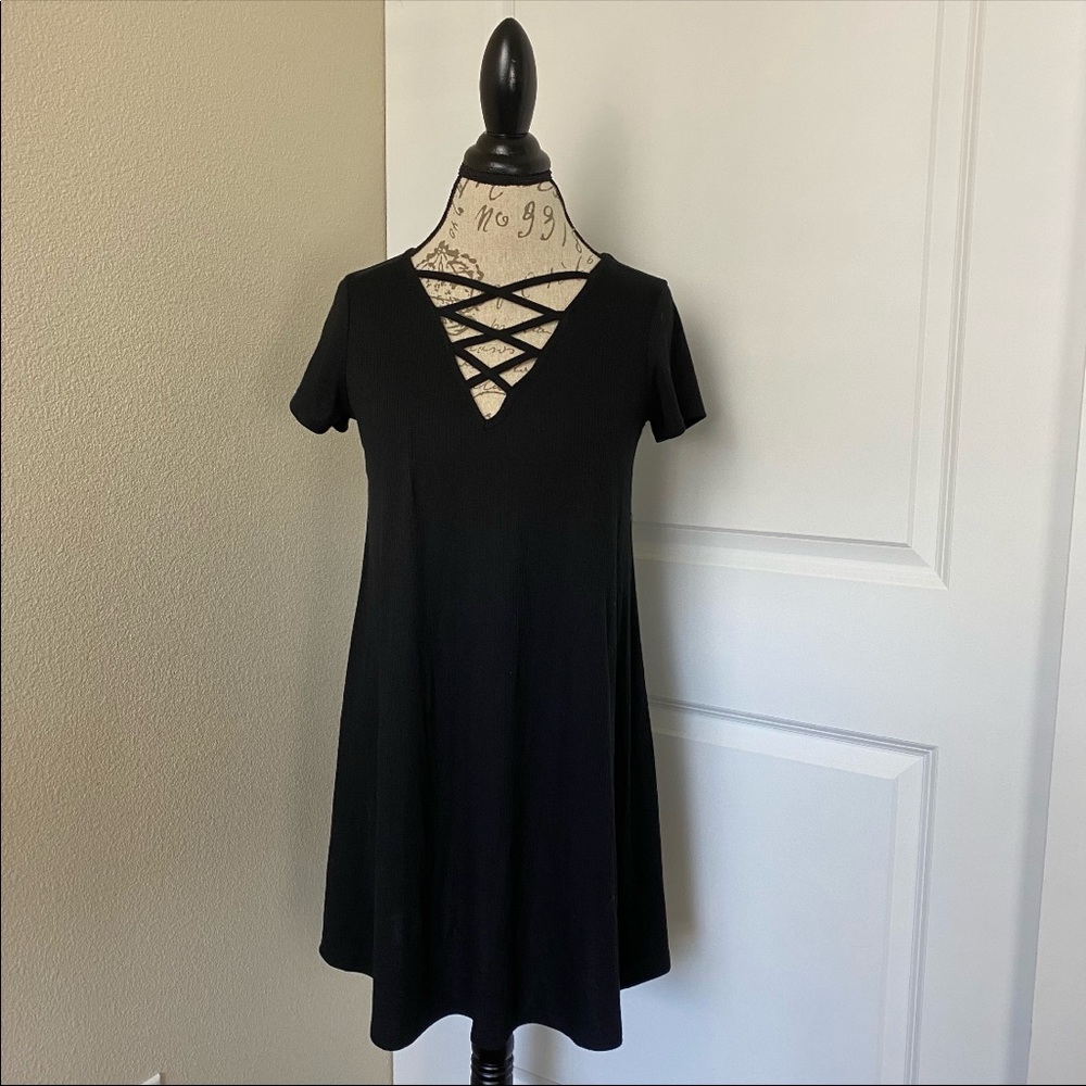 Black Short Sleeve Skater Dress